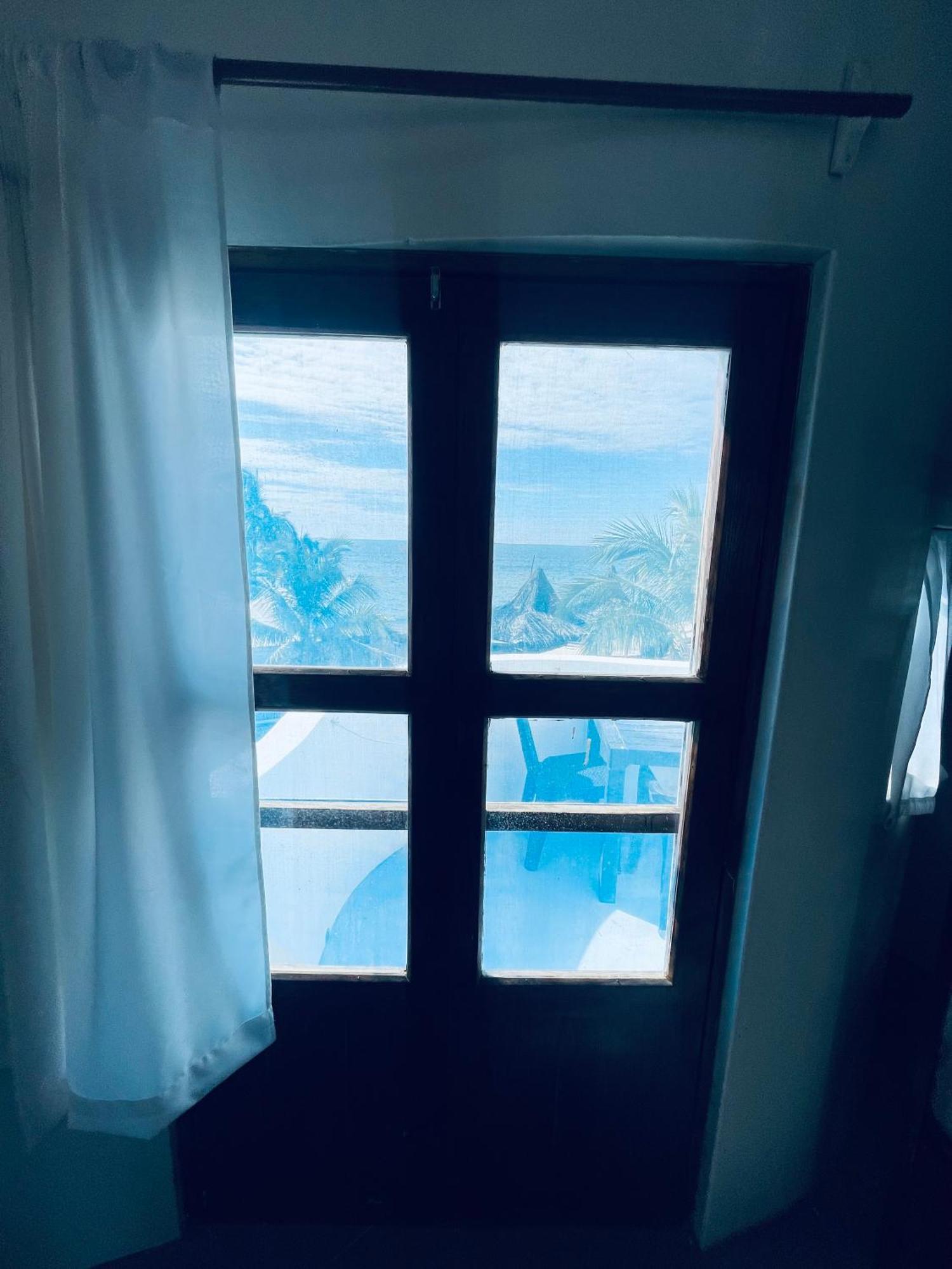 Loki Del Mar Vandrarhem Máncora Exteriör bild